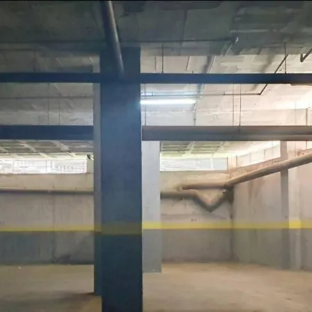 Διαμέρισμα Golden Pineda Family Complex With Parking *