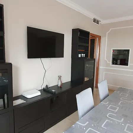 Golden Pineda Family Complex With Parking Appartement