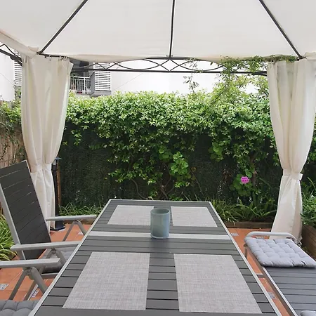 Appartement Golden Pineda Family Complex With Parking